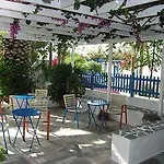 Chanioti Pensionat 3*