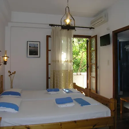 게스트하우스 Chanioti Páros