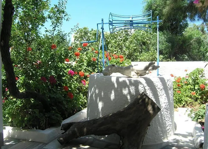 Chanioti Pensión 3*